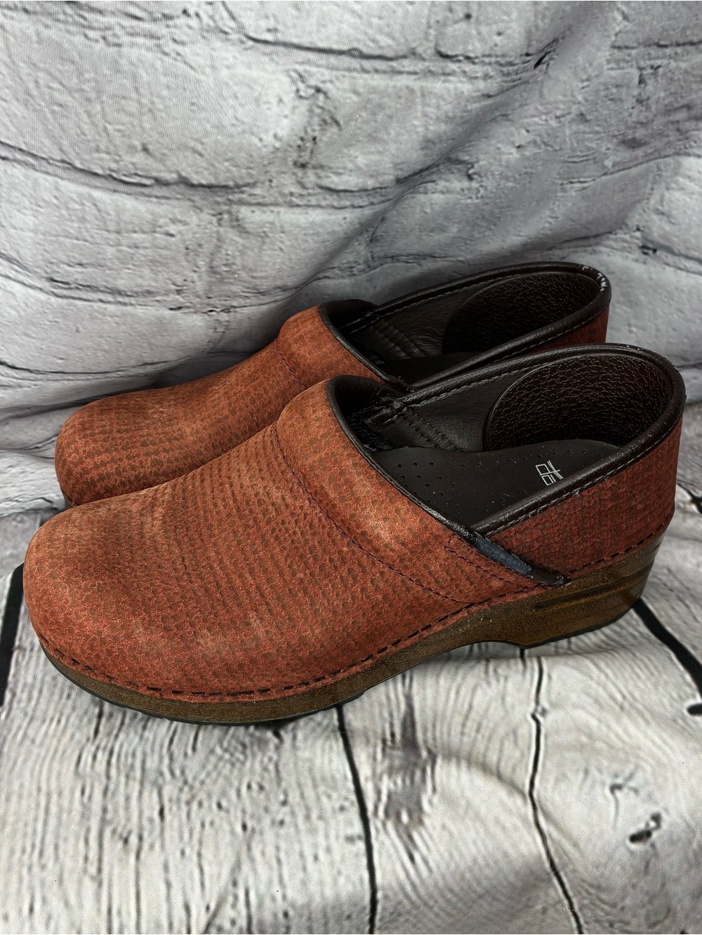 Dansko Prairie Boho Cottagecore Nubuck Leather Textured Rusty Terracotta Clog 38